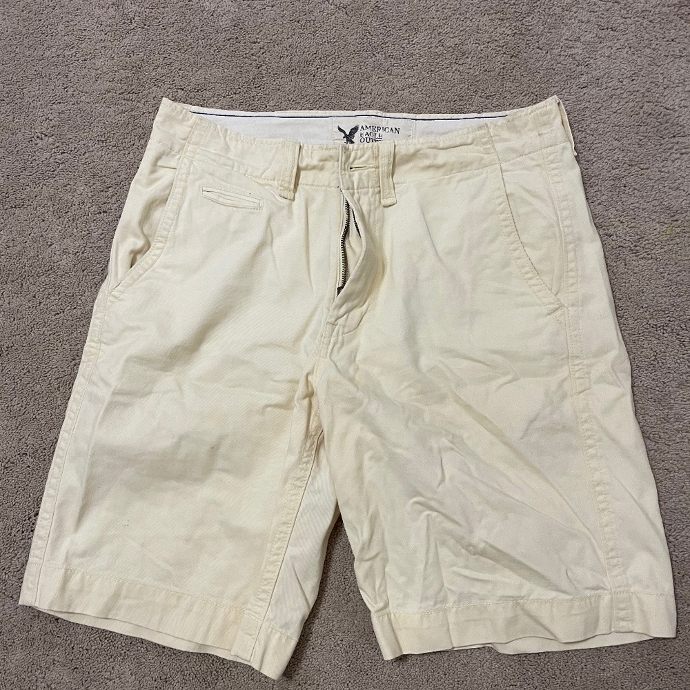 Men’s American Eagle Classic Length Yellow Shorts